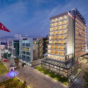 hilton-garden-inn-izmir-bayrakli-hotel.hotelsofizmir.com/