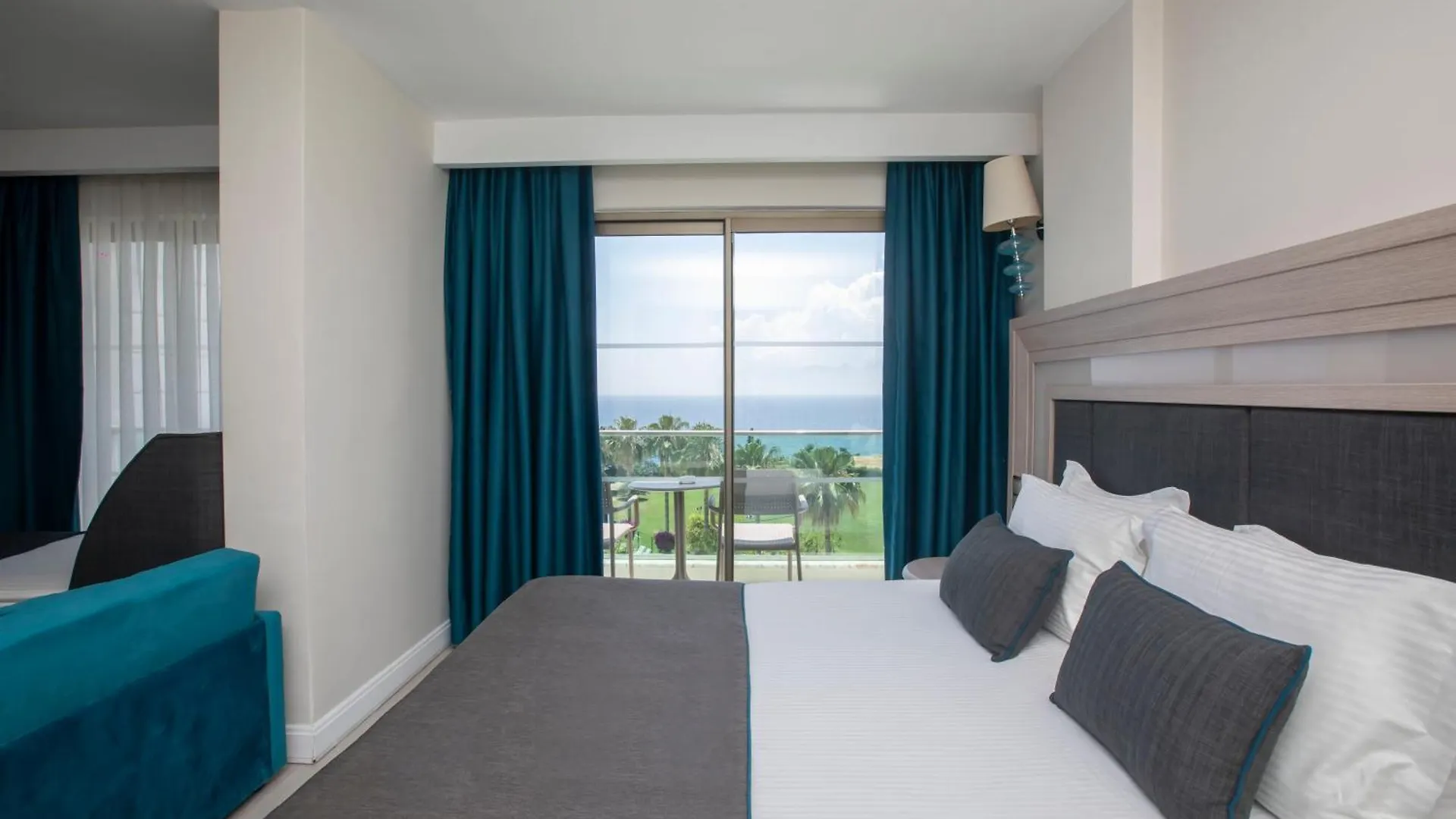 Falcon Hotel Antalya